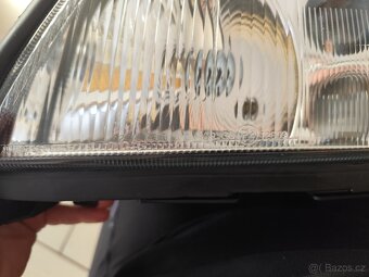 Přední světla Audi A6 C4 - 3