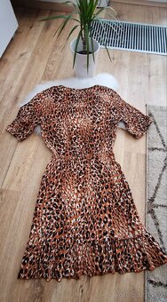 Nové šaty Stradivarius - 3