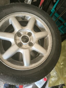 pneu 195/60 r14 86H - 3