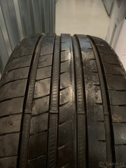 Good Year R18 - 3