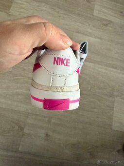 Dívčí tenisky Nike - 3