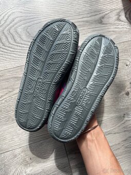 Nove crocs do vody J2 - 3