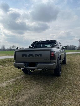 Dodge RAM - 3