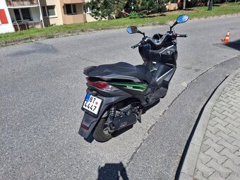 Kawasaki J125 - 3
