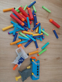 Panenky, elektronické hračky, auta, vlaky, dřevěná puzzle - 3