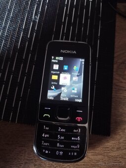 Prodám telefon Nokia 2700c - 3