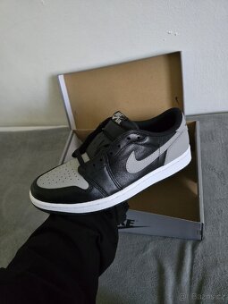 Air Jordan 1 Retro Low OG 42.5 - 3