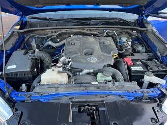 Toyota Hilux - 3