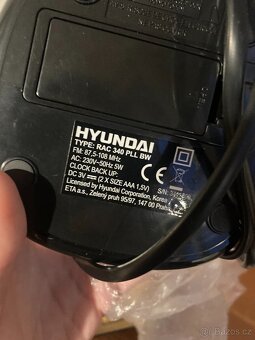 Radiobudík Hyundai RAC 340 PLL BW černý - 3