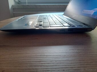 NB Samsung Ultrabook 530U (13") - 3