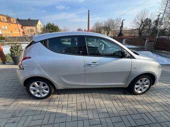 Lancia Ypsilon 312 - 3