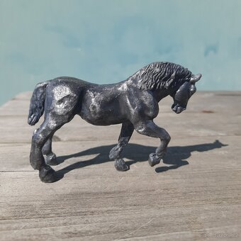 Cínová figurka, těžítko - teplokrevník - 3