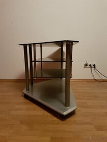 Televizní stolek - 3