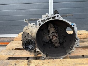 Převodovka KJF Škoda Yeti 2WD 5Q - 3