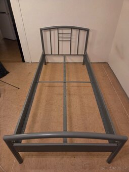 Kovová postel Ikea - 3
