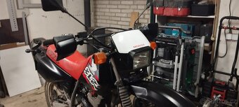 Honda XLR 125 - 3
