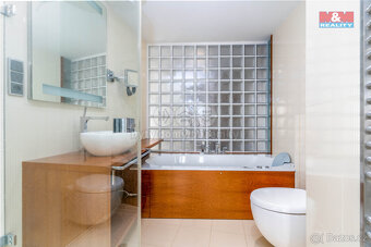 Prodej bytu 3+kk, 160 m², Praha, ul. Spinozova - 3