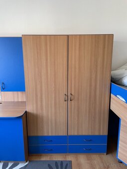 Nábytek do dětského pokoje (stůl, skříň, postel) - 3