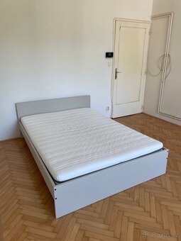 Postel: IKEA MALM 140x200, světle šedá - 3