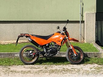 Yuki SM 125 - 3
