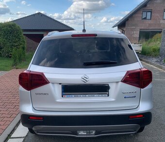 Suzuki Vitara 1.4 BoosterJet Hybrid - 3