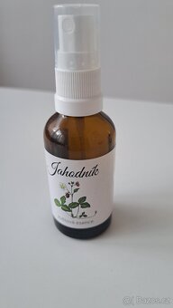 Květová esence | Modřín | Jahodník | od Báry Zumotové - 3