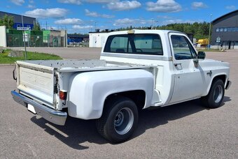 Chevrolet C10 Stepside Shortbox z roku 1986 - 3