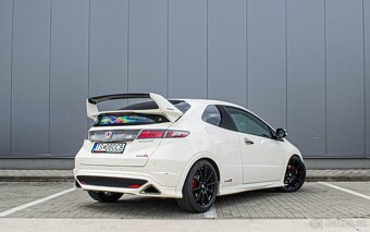 Honda Civic TypeR FN2 2.0 i-VTEC 148kW Championship White - 3