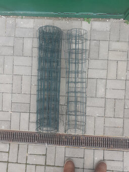 Zahradní poplastovaného svařovaného pletiva na plot - 3