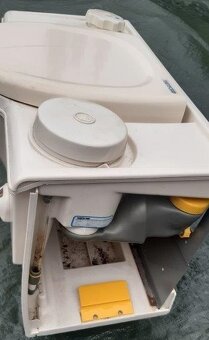 Kazetové(pevné) Chemické WC pro obytný přívěs,obytné auto... - 3