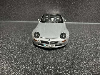 BMW Z8 1:18 - 3