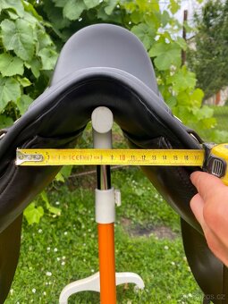 Drezurní sedlo Kentaur 3/17,5 - 3