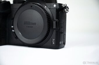 Nikon Z5 - 3