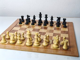 Staré dřevěné šachy - 3