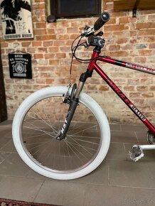 Cafe Cruiser Amulet - 3