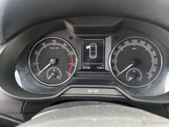 Škoda octavia 1,5 TSI - 3