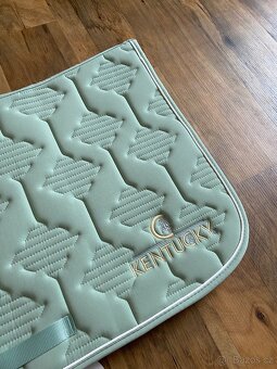 Podsedlova decka Kentucky Mint VS - 3