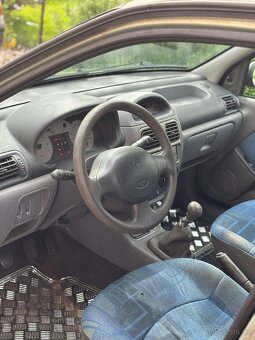 Renault Clio 1.2 - 3