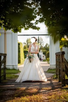 Prodám svatební šaty značky Eva Lendel. - 3