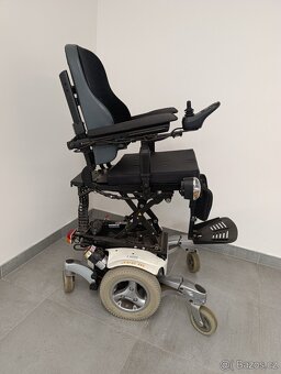 6ti kolový elektrický vozík Quickie s polohováním - 3