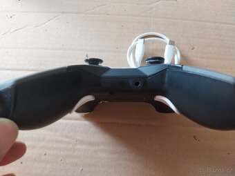 Ovladač na Bluetooth DUALSHOCK 4 - 3