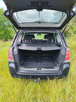 Opel Zafira 1.9 CDTI 74Kw ND - jako celek - 3