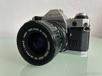Canon AE-1 Program se dvěma objektivy - 3