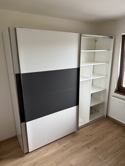 Šatní skříň s posuvnými dveřmi 240x60 cm XXXLutz - 3