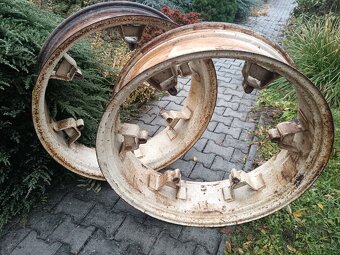 13,6-36 RÁFKY DISKY NA PNEU 13,6-36 - 3