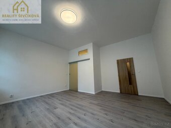 Pronájem 2+1 po celkové rekonstrukci, 51 m2 – Velké náměstí - 3