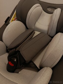 Autosedačka Graco Turn2Me 360° šedá - 3