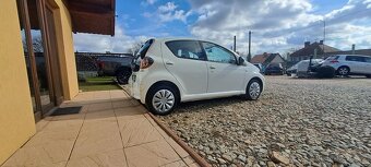 Toyota Aygo 1.0i 50kW Cool 5 dveř - 3