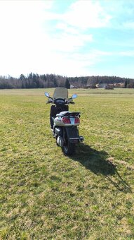 Yamaha Versity 300 - 3