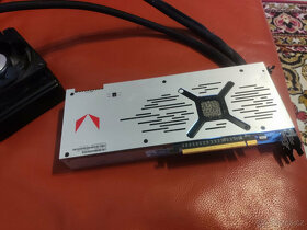 AMD VEGA 64 8GB vodní chlazení . - 3